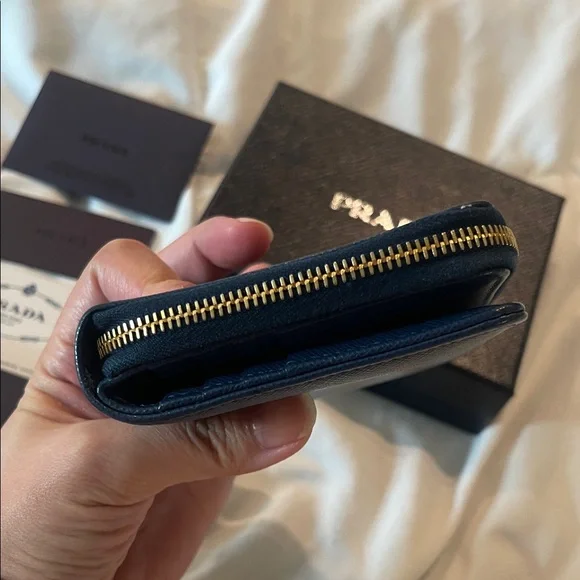 Prada Portafoglio Lampo Saffiano Metal Bluette - Picture 11 of 16
